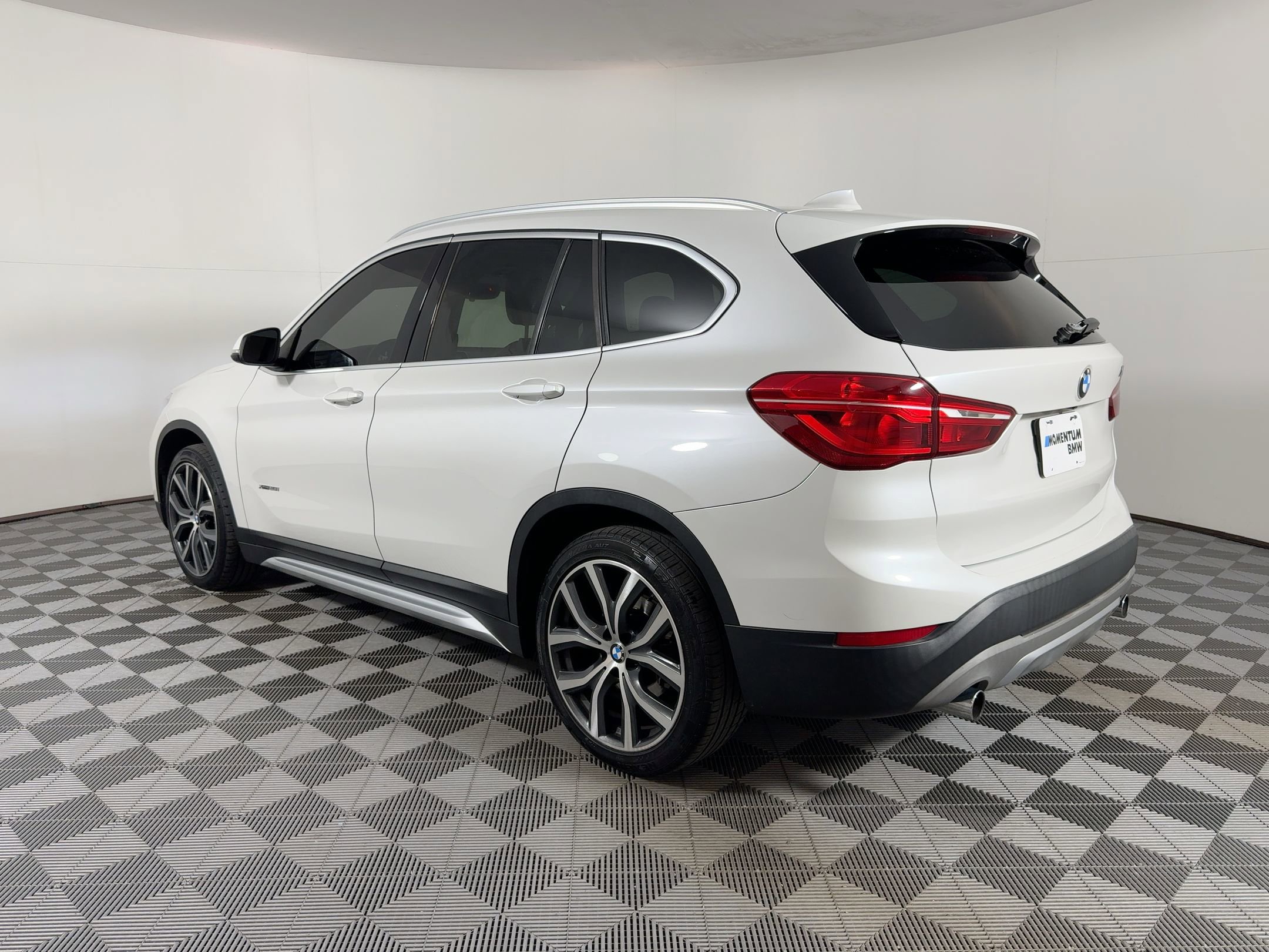 2018 Bmw X1 XDrive28i photo 3