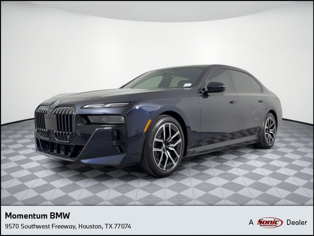  BMW i7