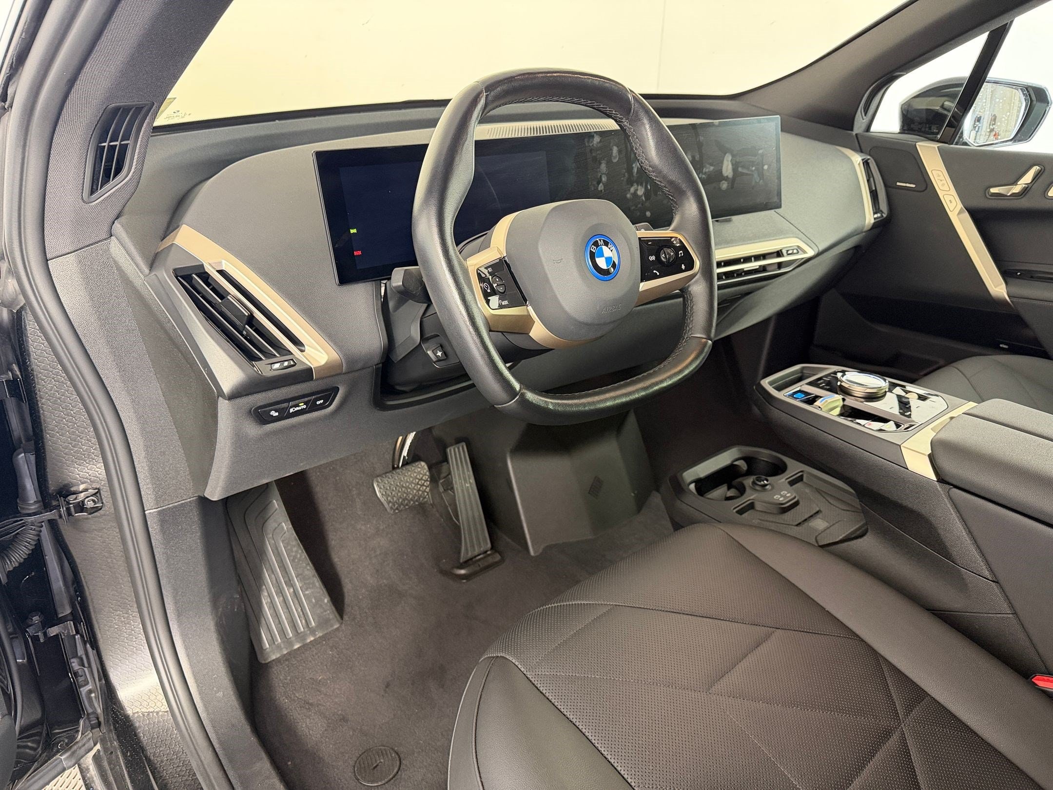 IX XDrive50 SUV