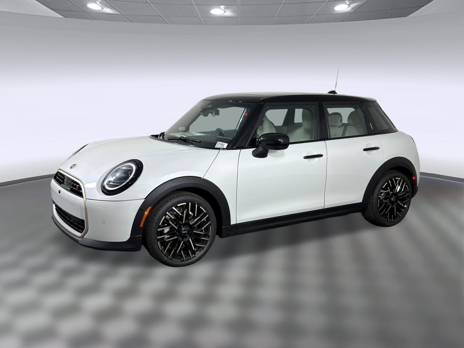 2026 MINI Hardtop Cooper S's photo