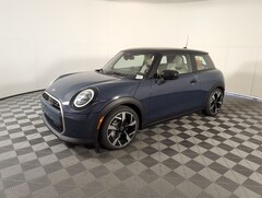 2025 MINI Hardtop 2 Door Iconic Hatchback