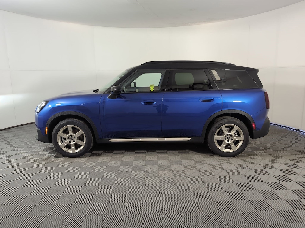 New 2025 MINI Countryman Iconic SUV