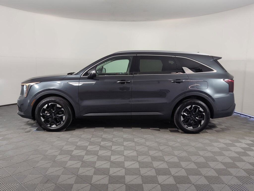 Used 2024 Kia Sorento S SUV
