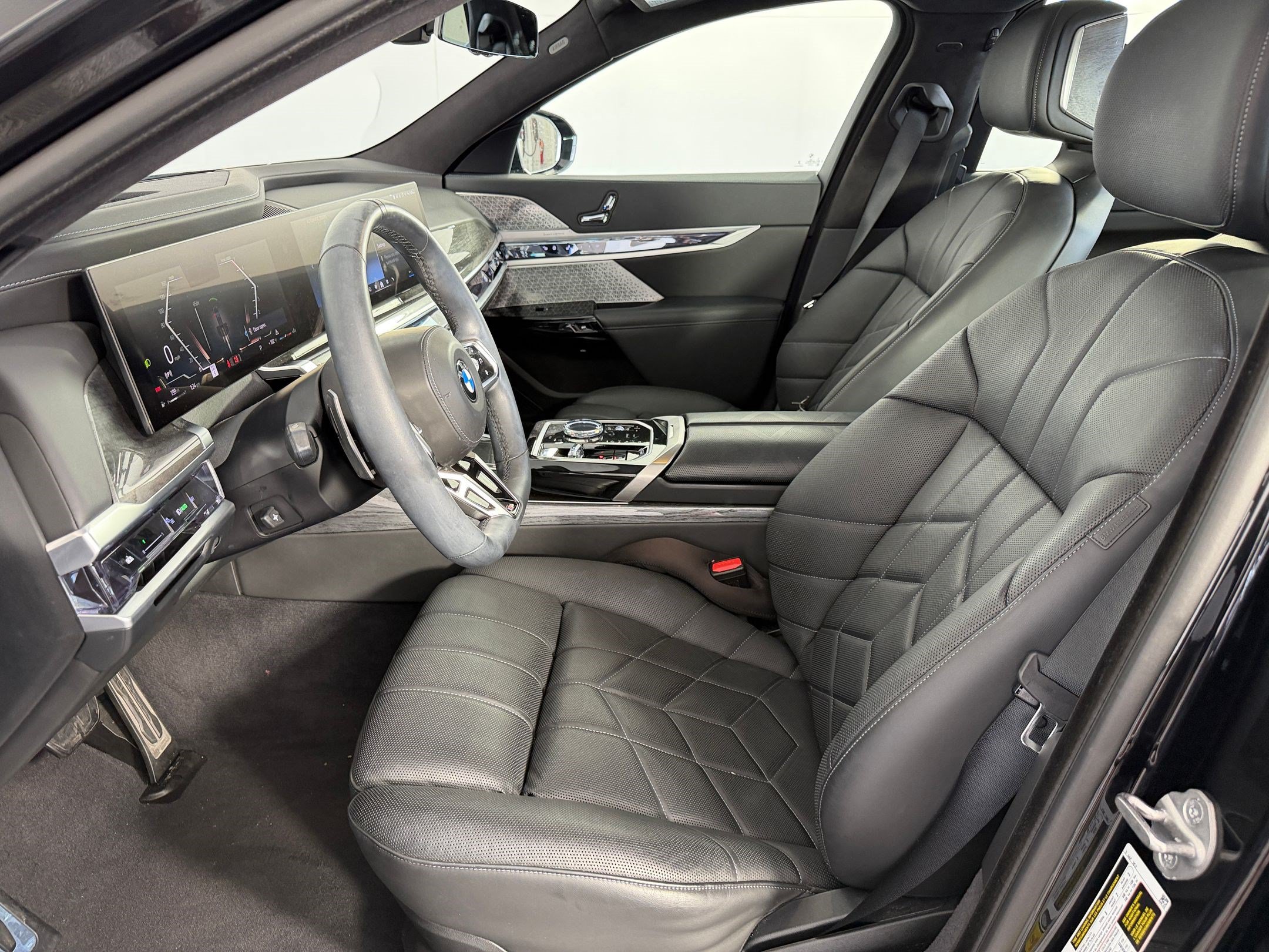 760i XDrive Sedan