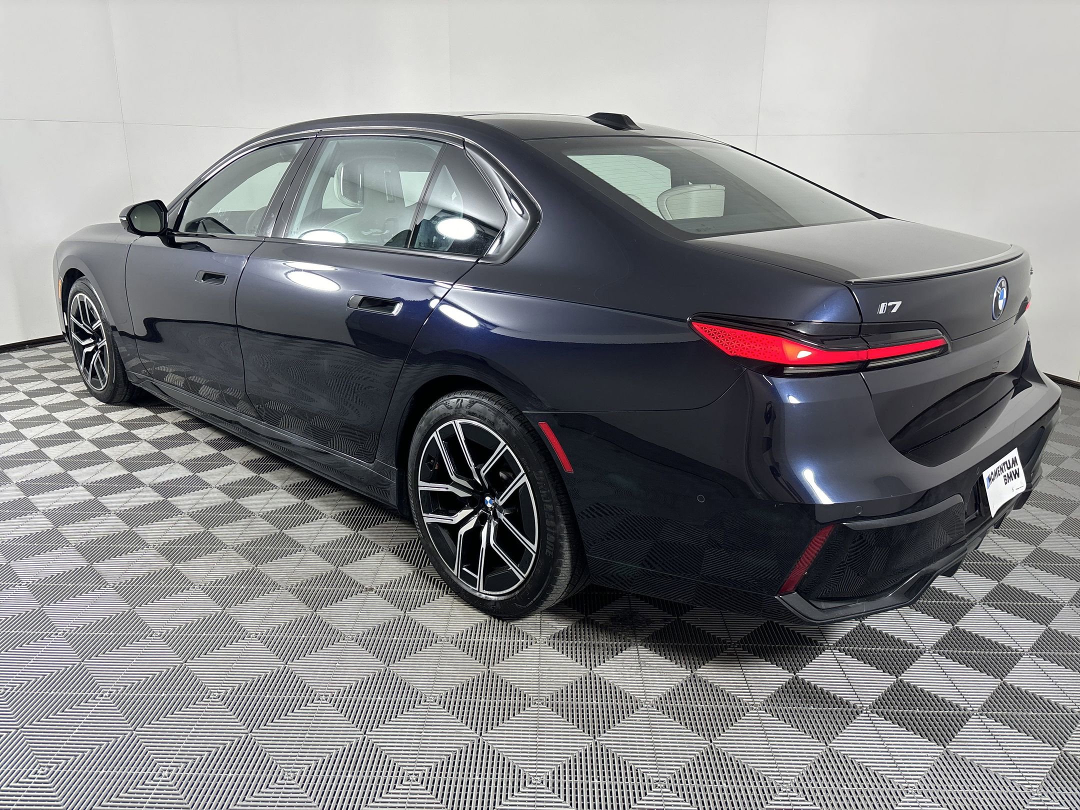 2024 Bmw i7 xDrive60 photo 3