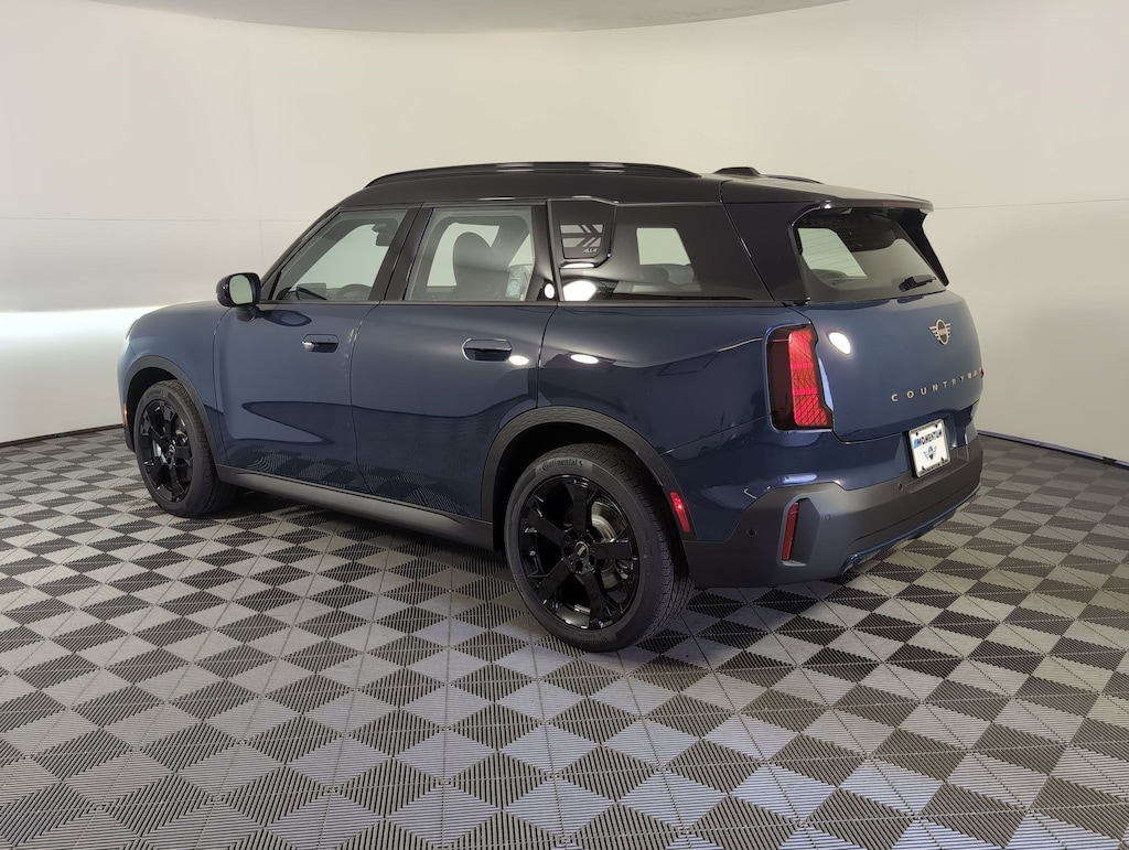 New 2026 MINI Countryman Signature Plus SUV