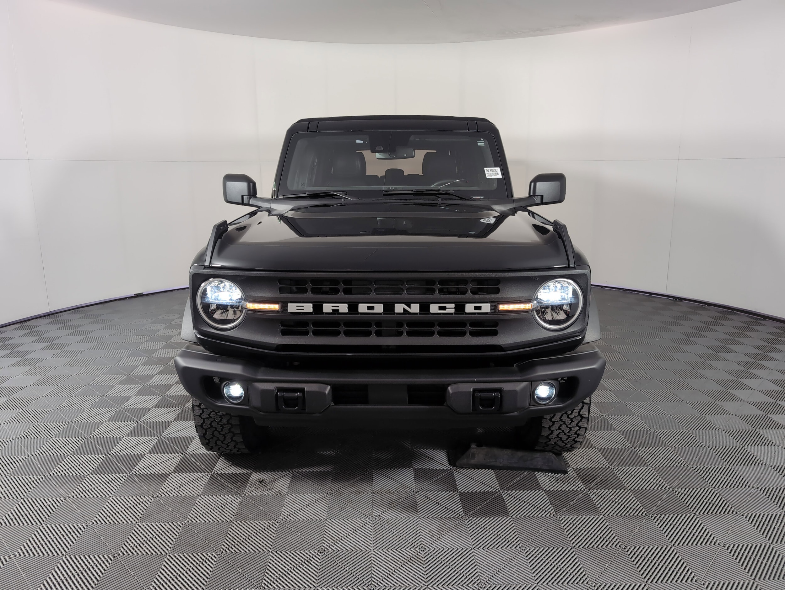 Used 2022 Ford Bronco 4-Door Black Diamond with VIN 1FMEE5DH1NLB90087 for sale in Houston, TX