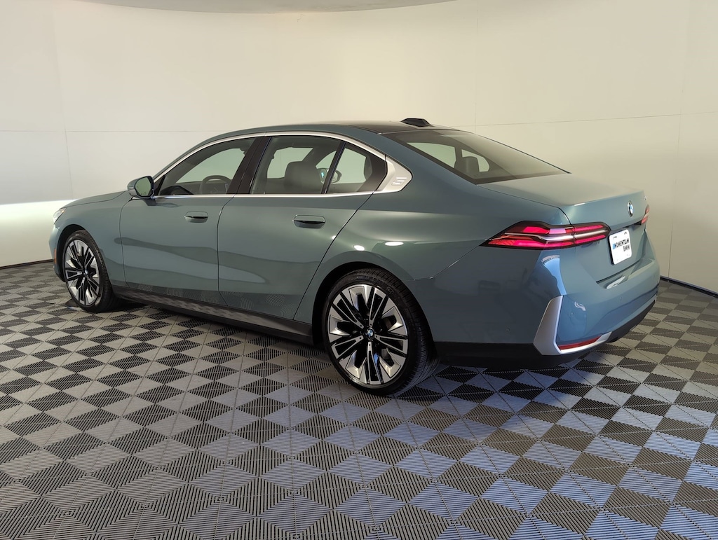 Used 2025 BMW 530i  Sedan