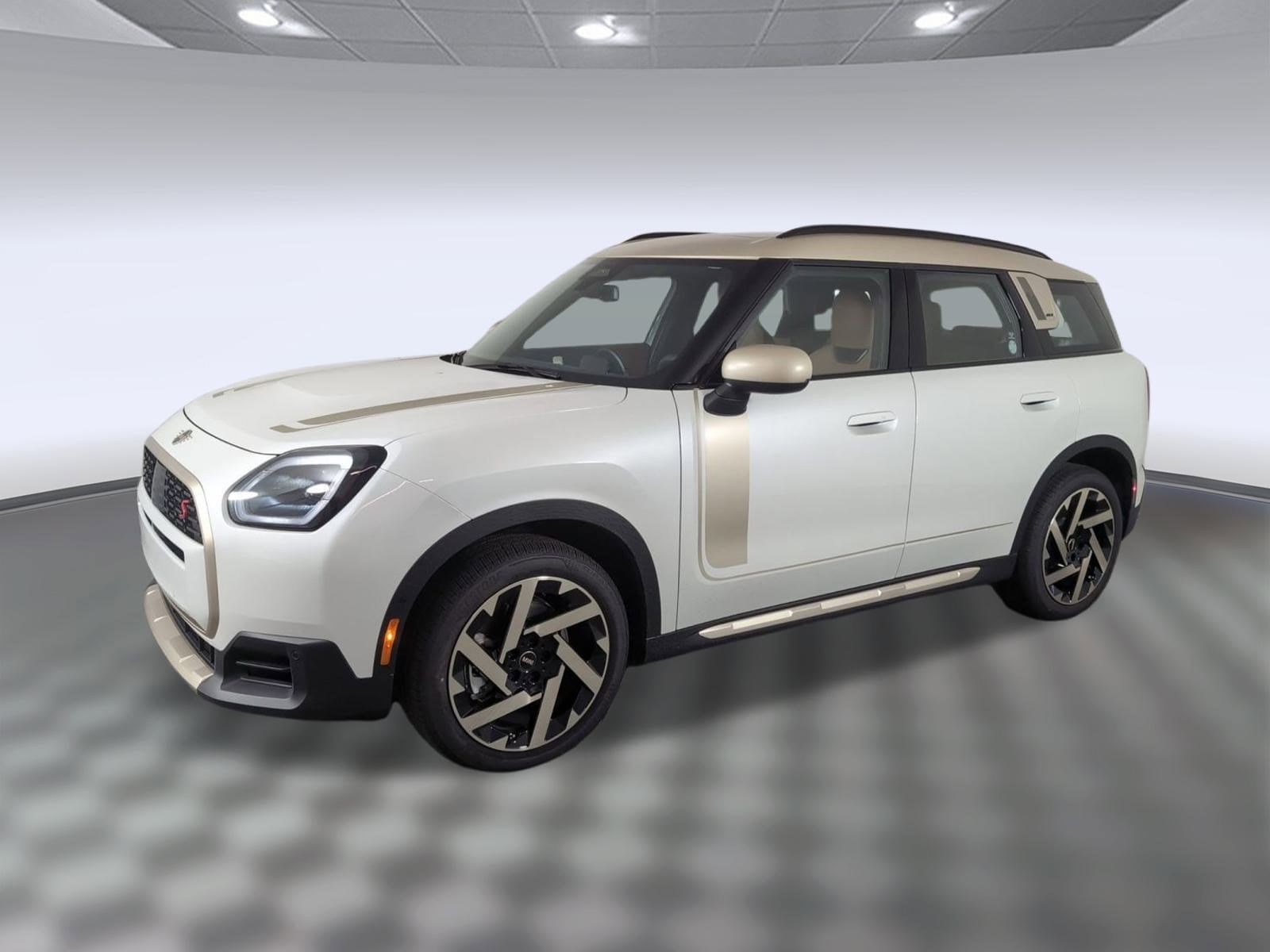 2025 MINI Countryman S's photo