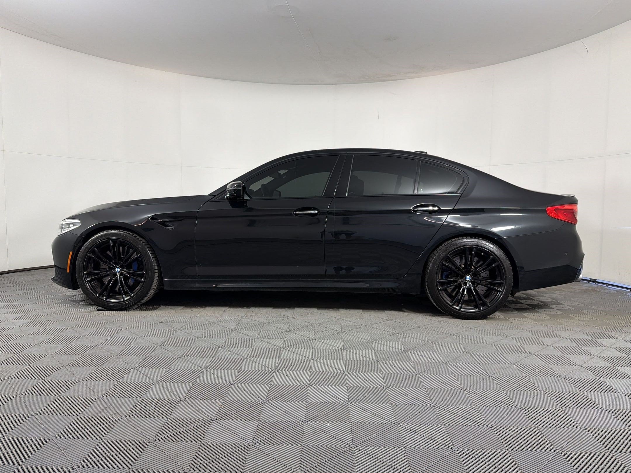 M5 Sedan