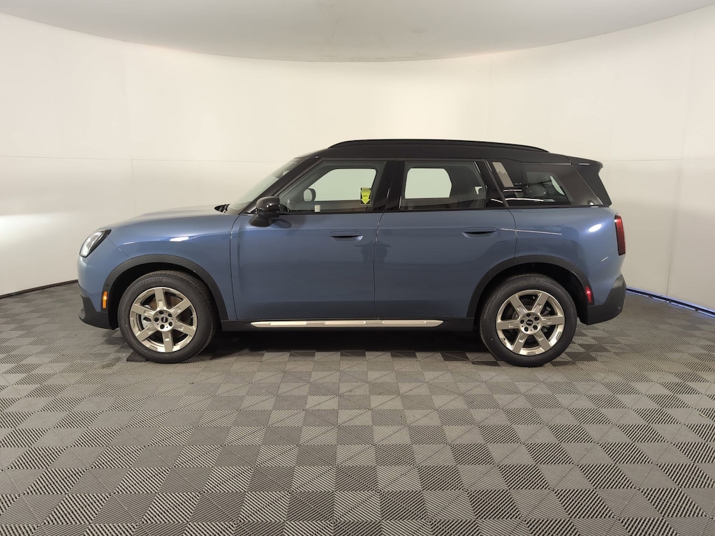 New 2025 MINI Countryman Signature Plus SUV