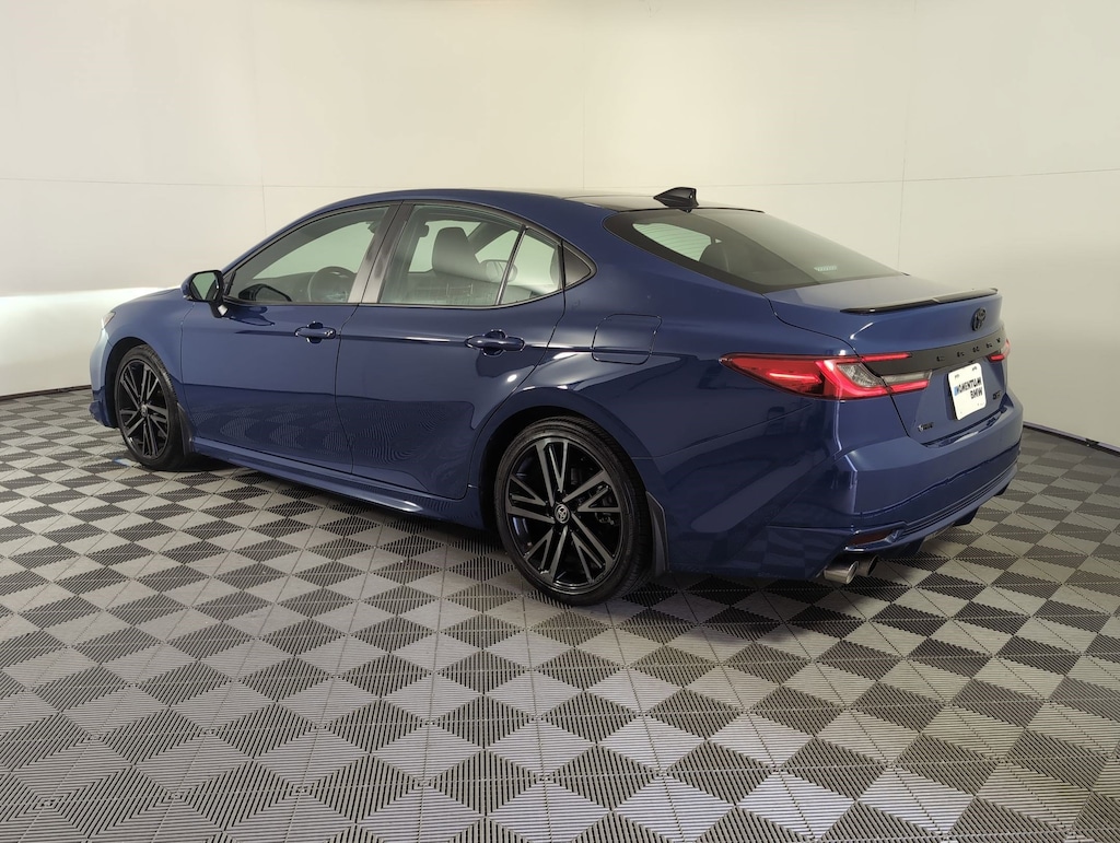 Used 2025 Toyota Camry XLE Sedan