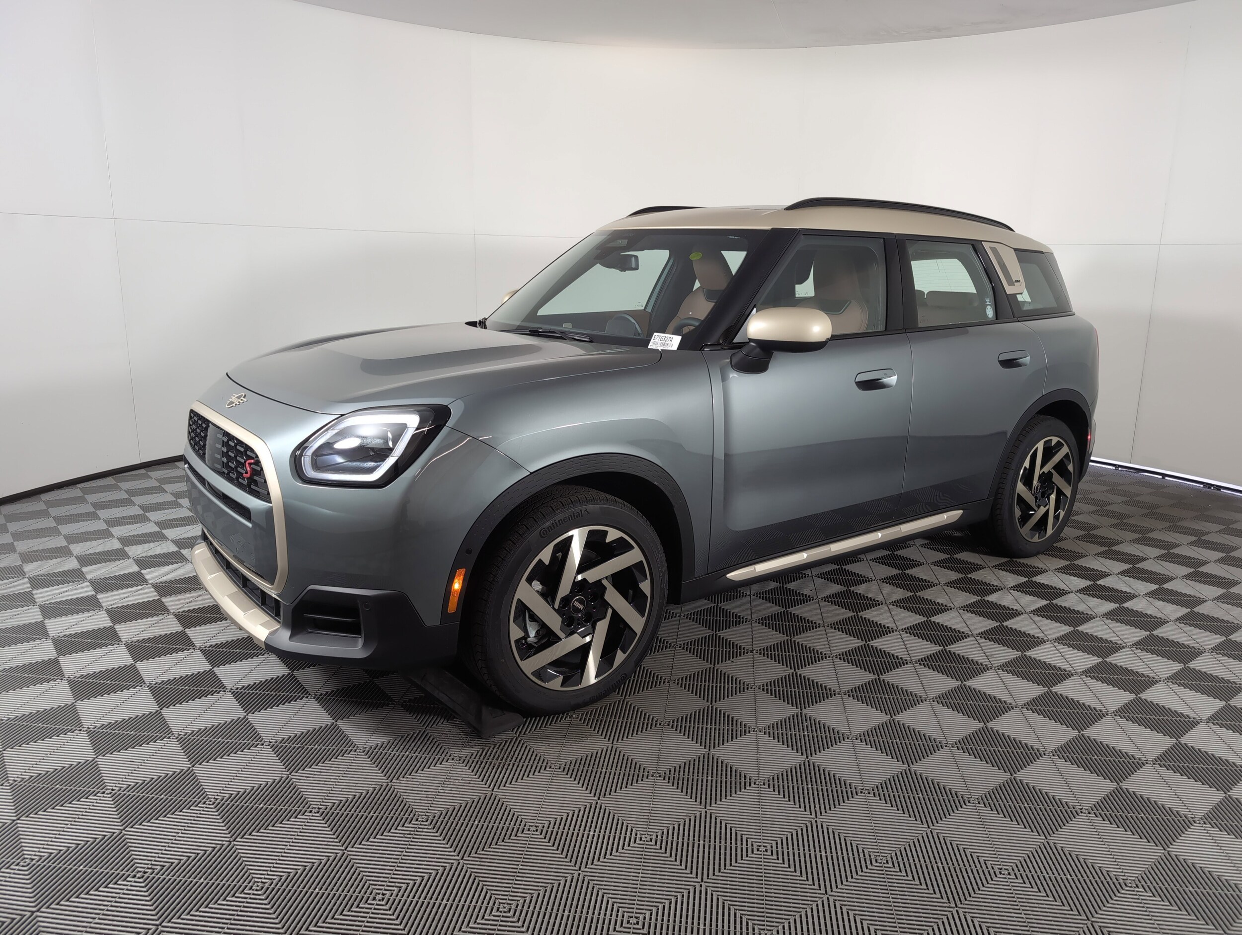 2025 Mini Countryman S ALL4 photo 3