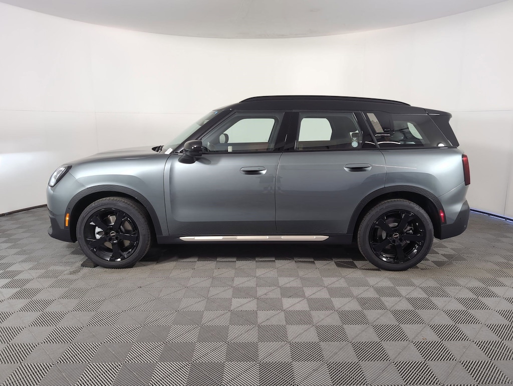 New 2025 MINI Countryman Signature Plus SUV