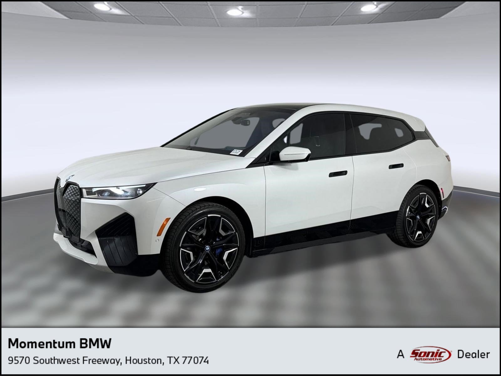 2023 BMW iX xDrive50's photo