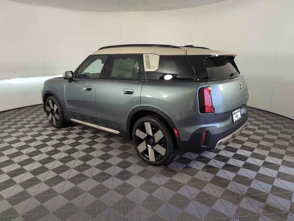 New 2025 MINI Countryman Iconic SUV