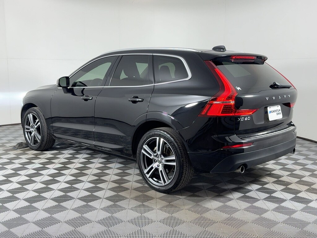 Used 2021 Volvo XC60 T5 Momentum SUV