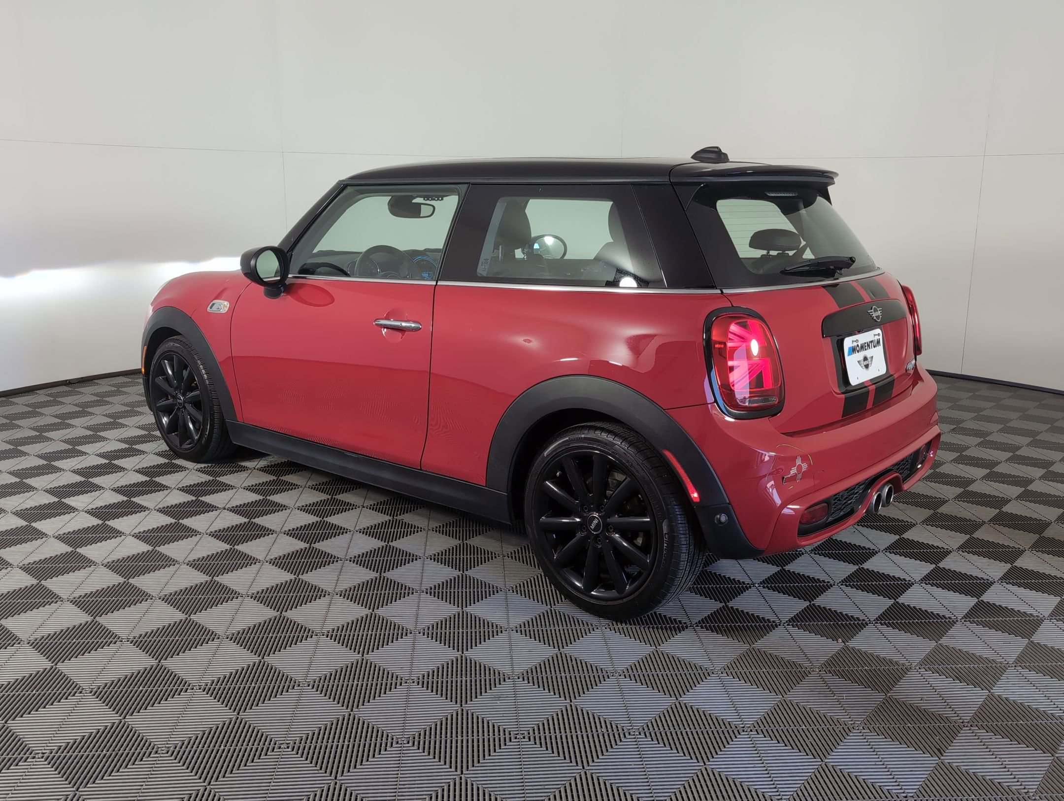 2020 Mini Cooper 2 Door Hardtop S photo 2
