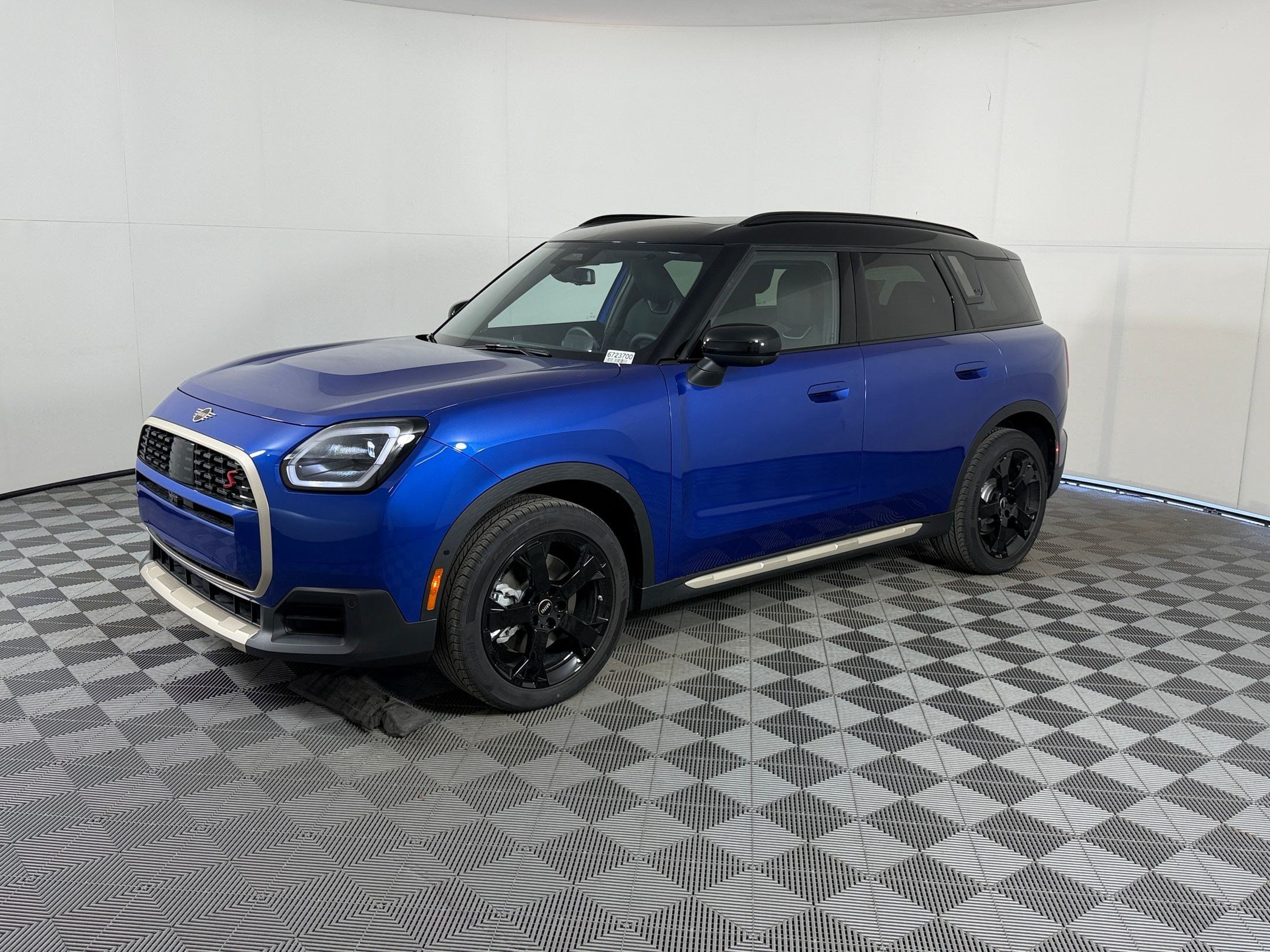 New 2027 MINI Countryman Iconic