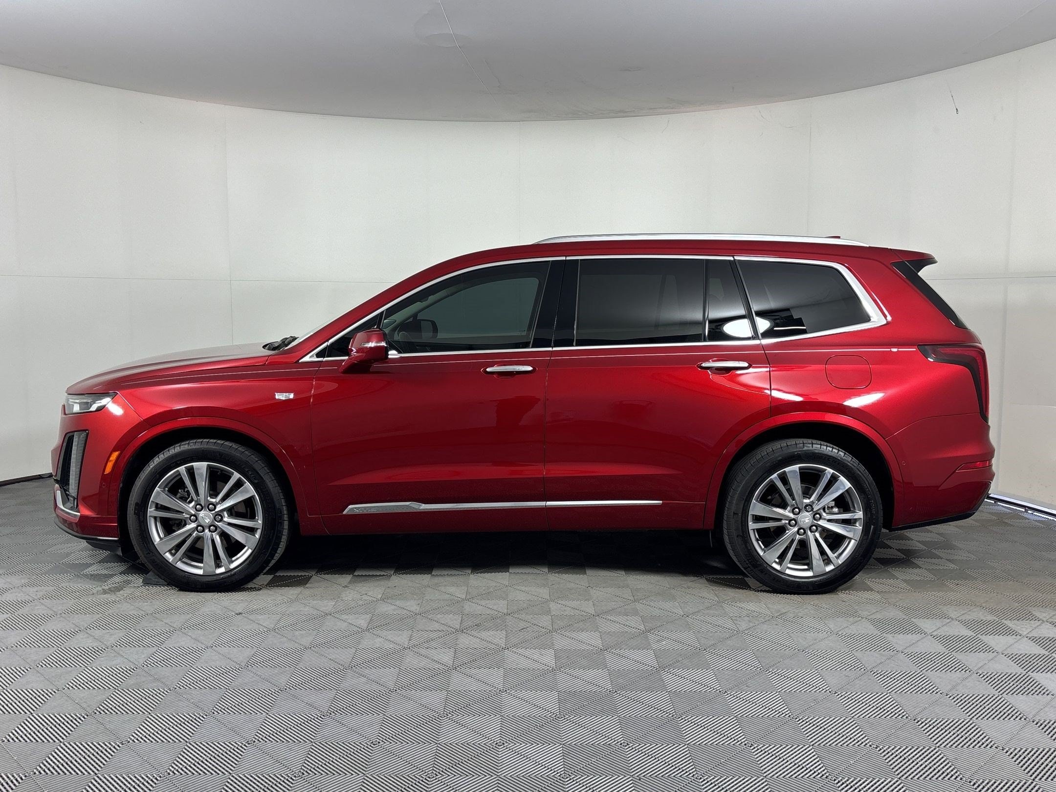 XT6 Premium Luxury SUV