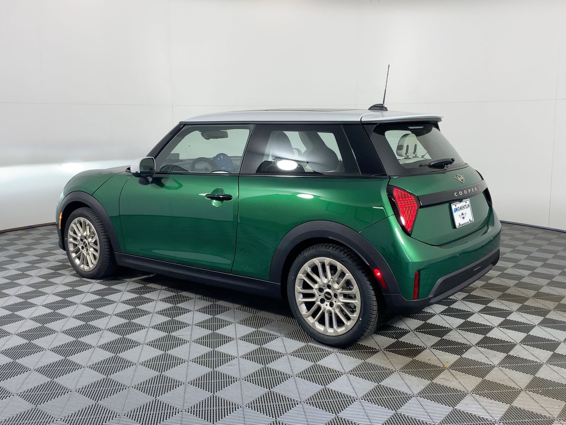 2026 Mini Cooper Hardtop S photo 3
