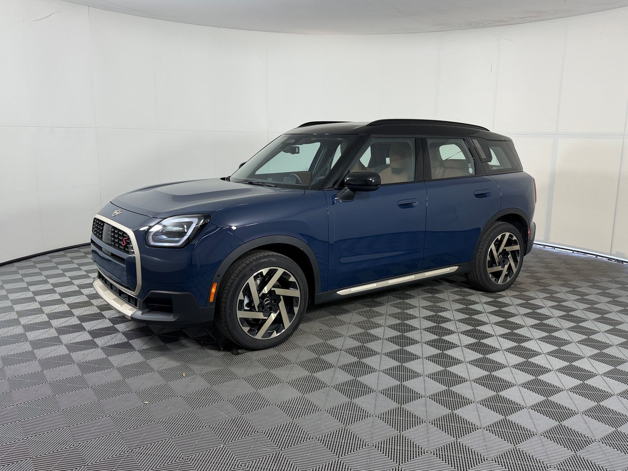 2027 MINI Countryman S ALL4's photo