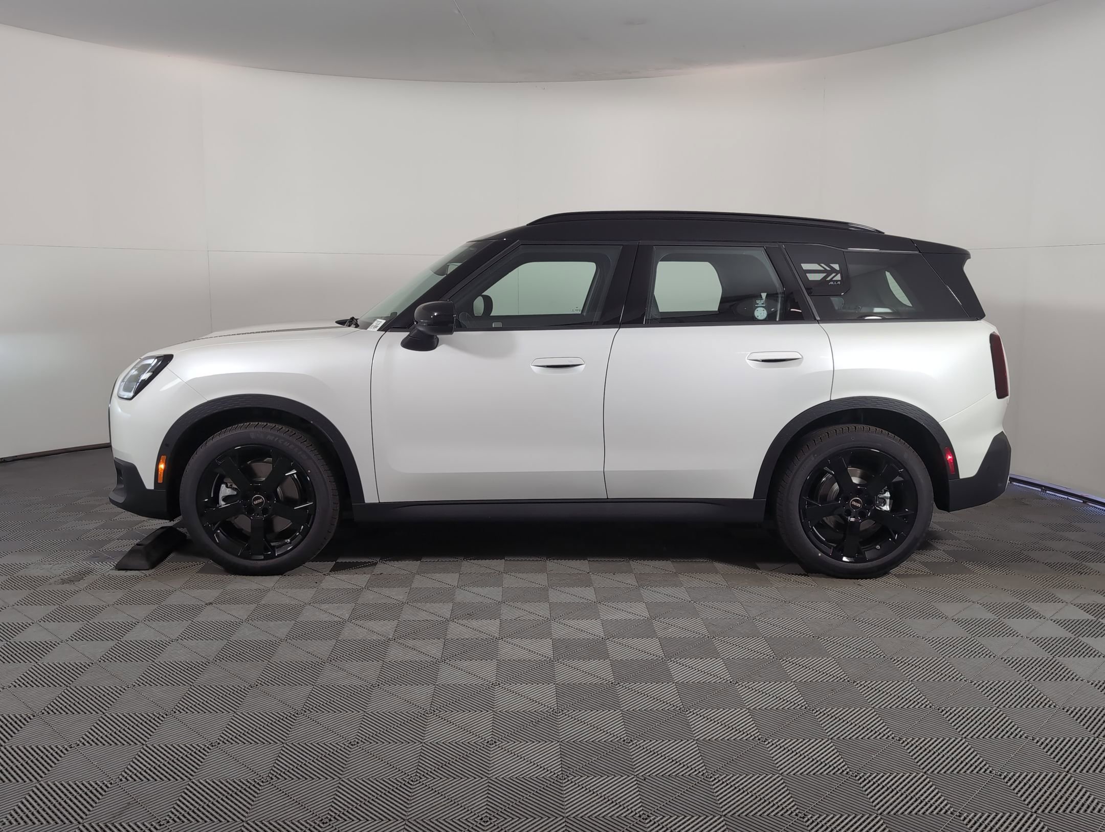 2026 Mini Countryman S ALL4 photo 2