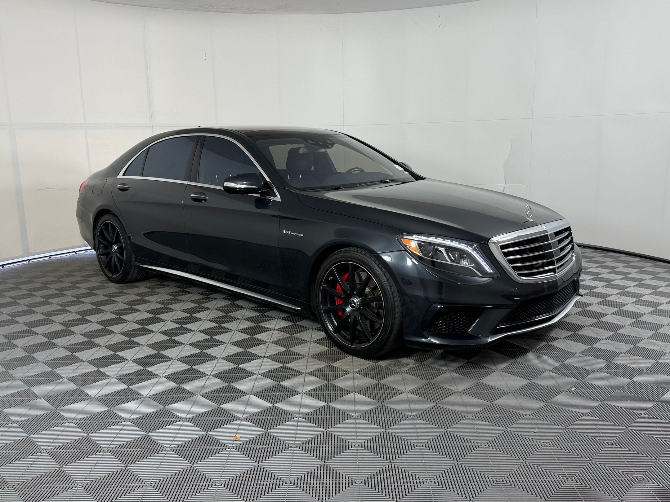 S 63 AMG 4MATIC Sedan