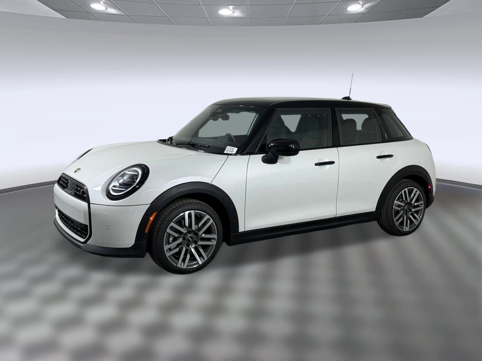 2026 MINI Hardtop Cooper S's photo