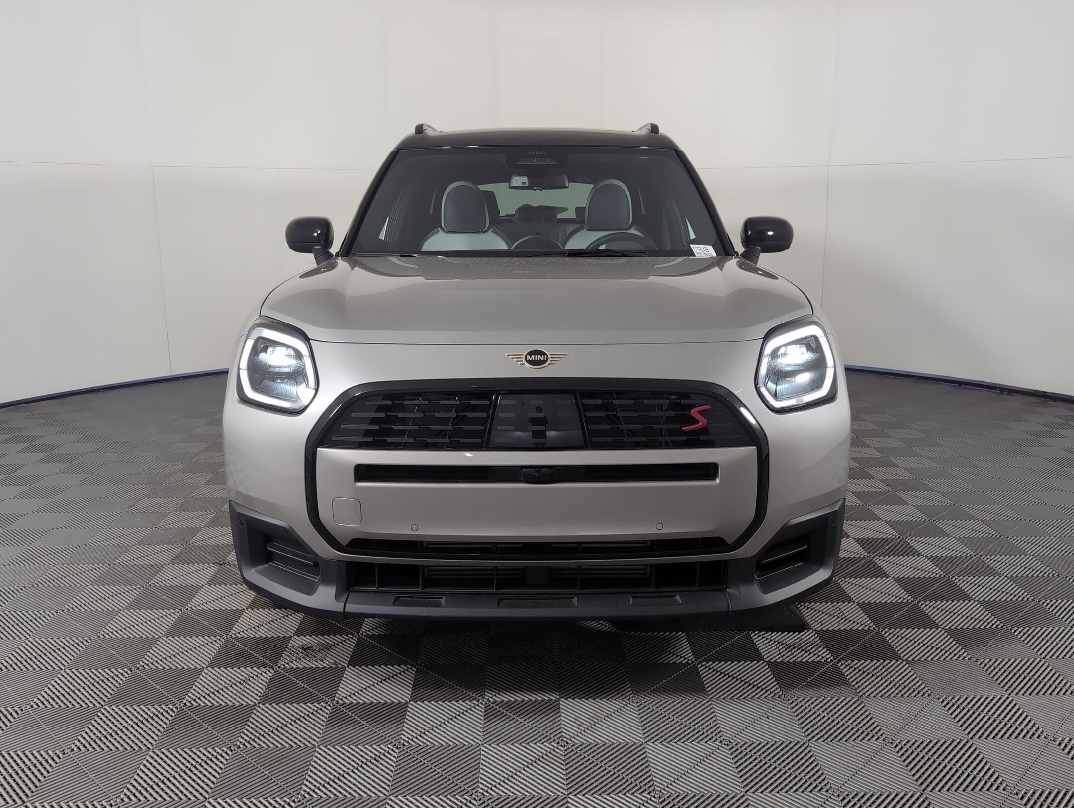2026 Mini Countryman Iconic S ALL4 photo 2
