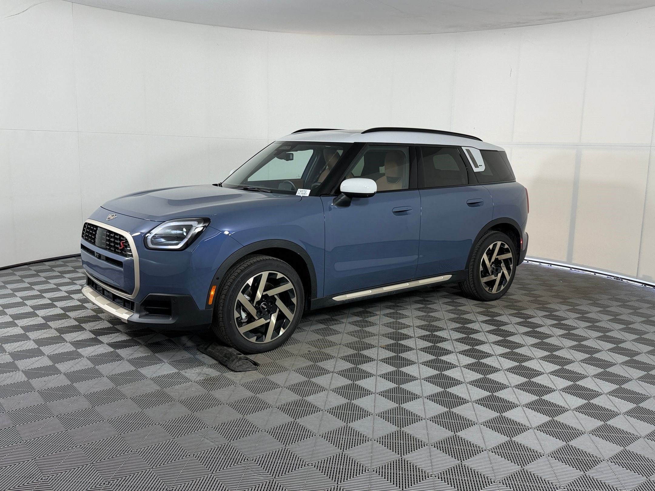2027 MINI Countryman S ALL4's photo