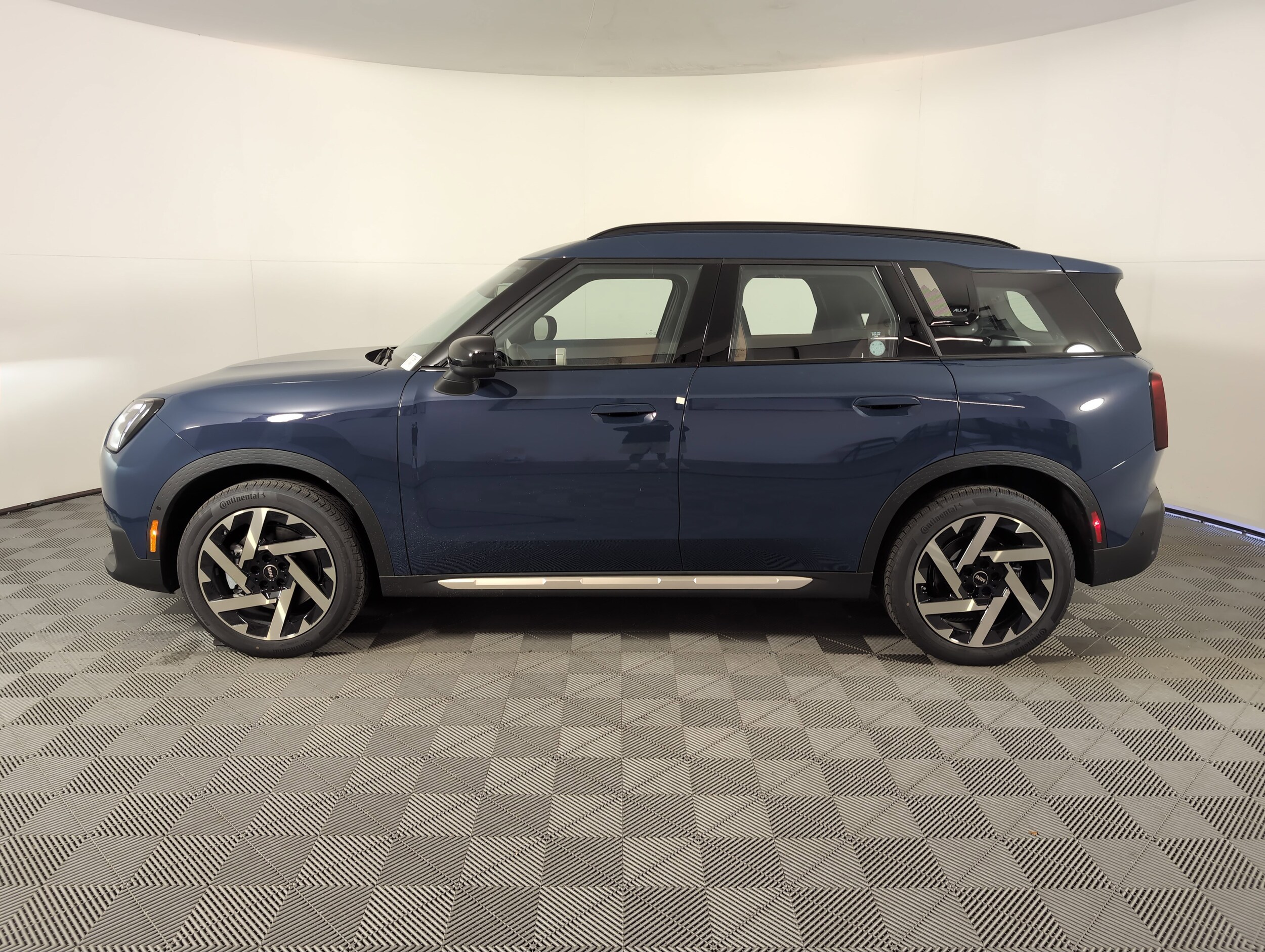 2025 Mini Countryman S ALL4 photo 4
