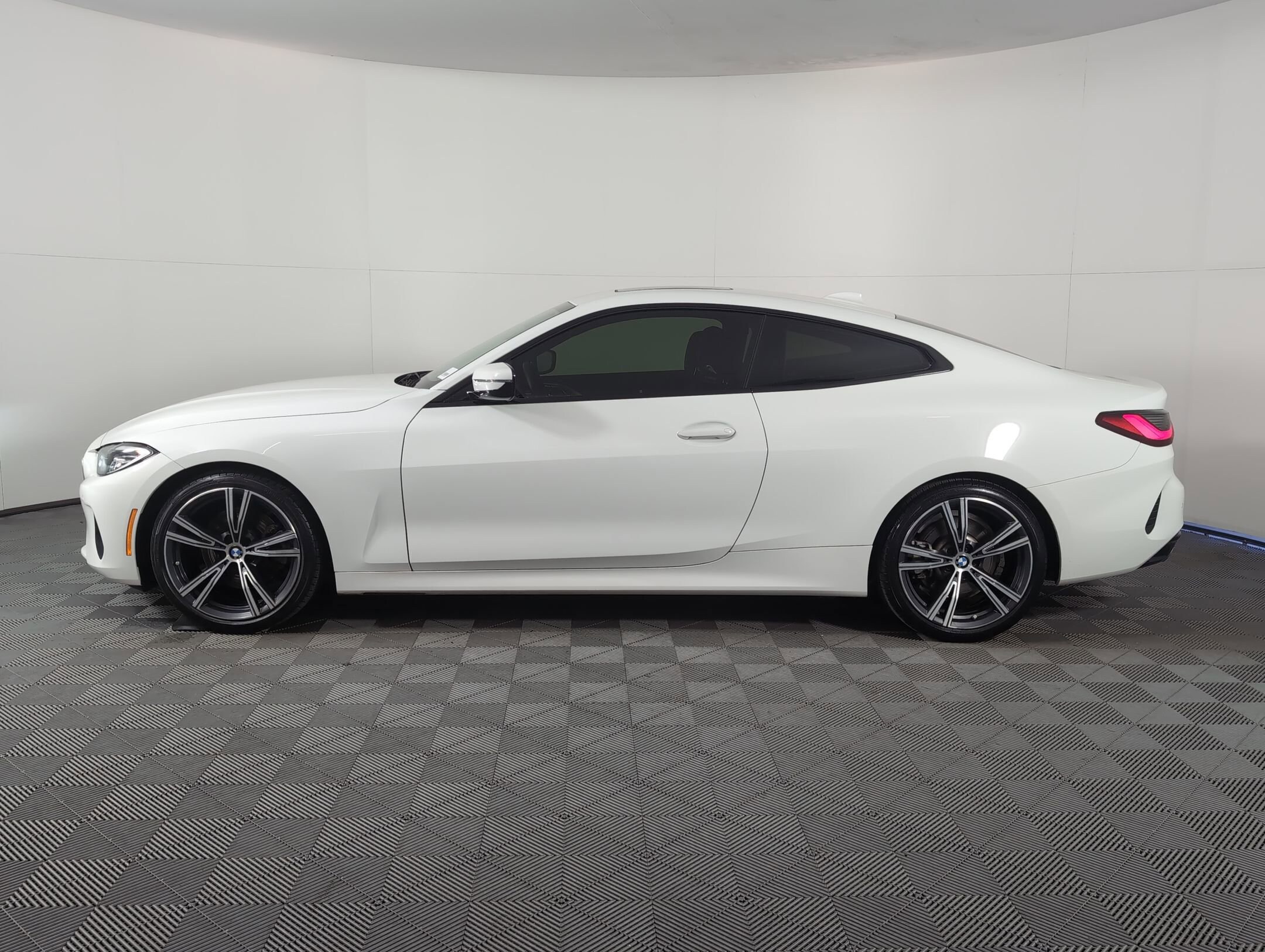 2023 Bmw 430i Coupe photo 2