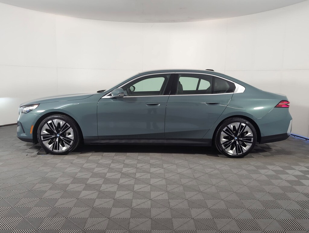Used 2025 BMW 530i  Sedan