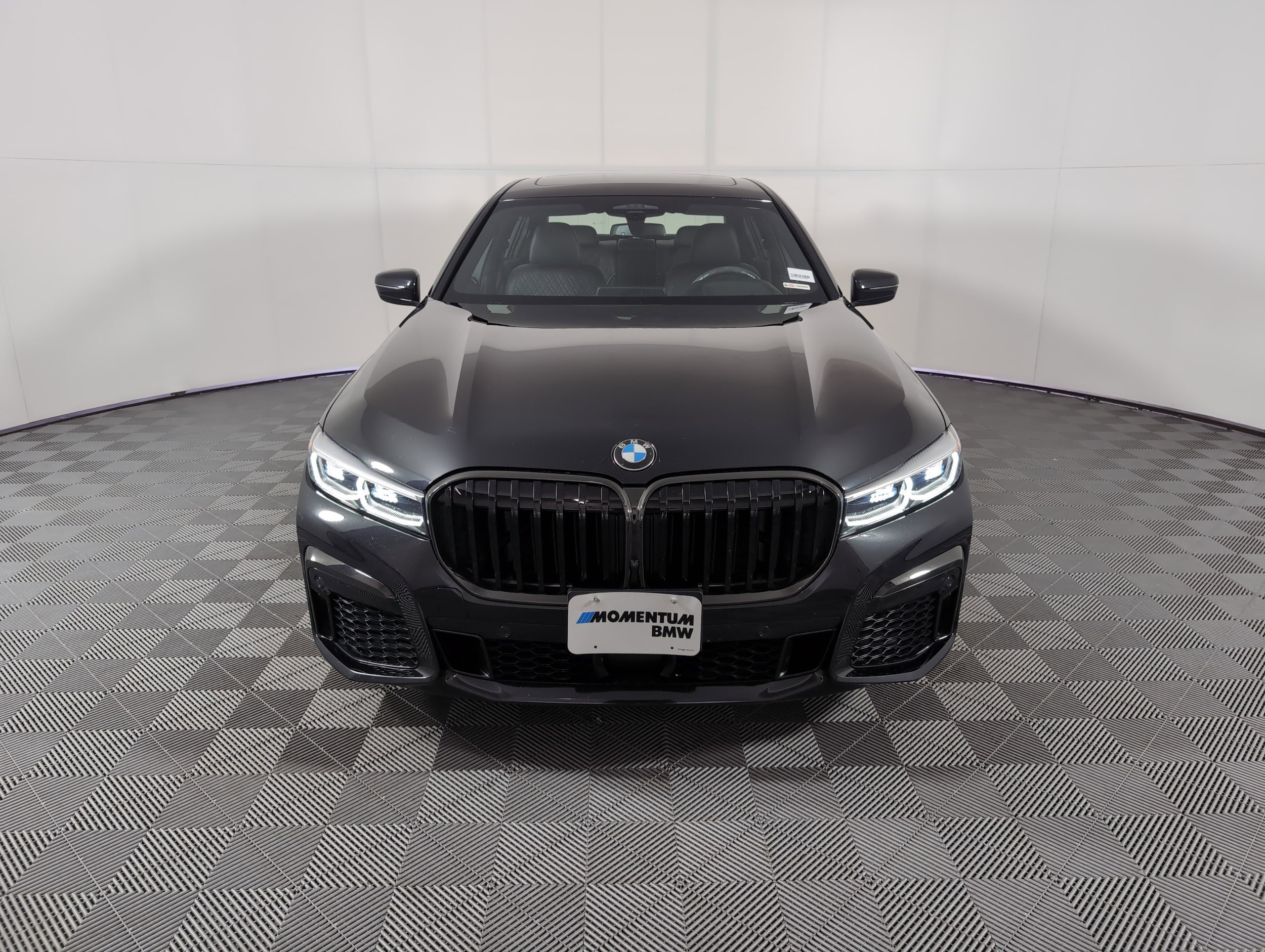 Used 2022 BMW 7 Series 750i with VIN WBA7U2C03NCJ65294 for sale in Houston, TX