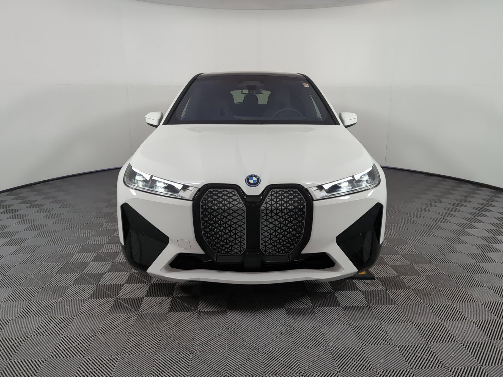 Used 2025 BMW iX Base with VIN WB523CF06SCU31187 for sale in Houston, TX