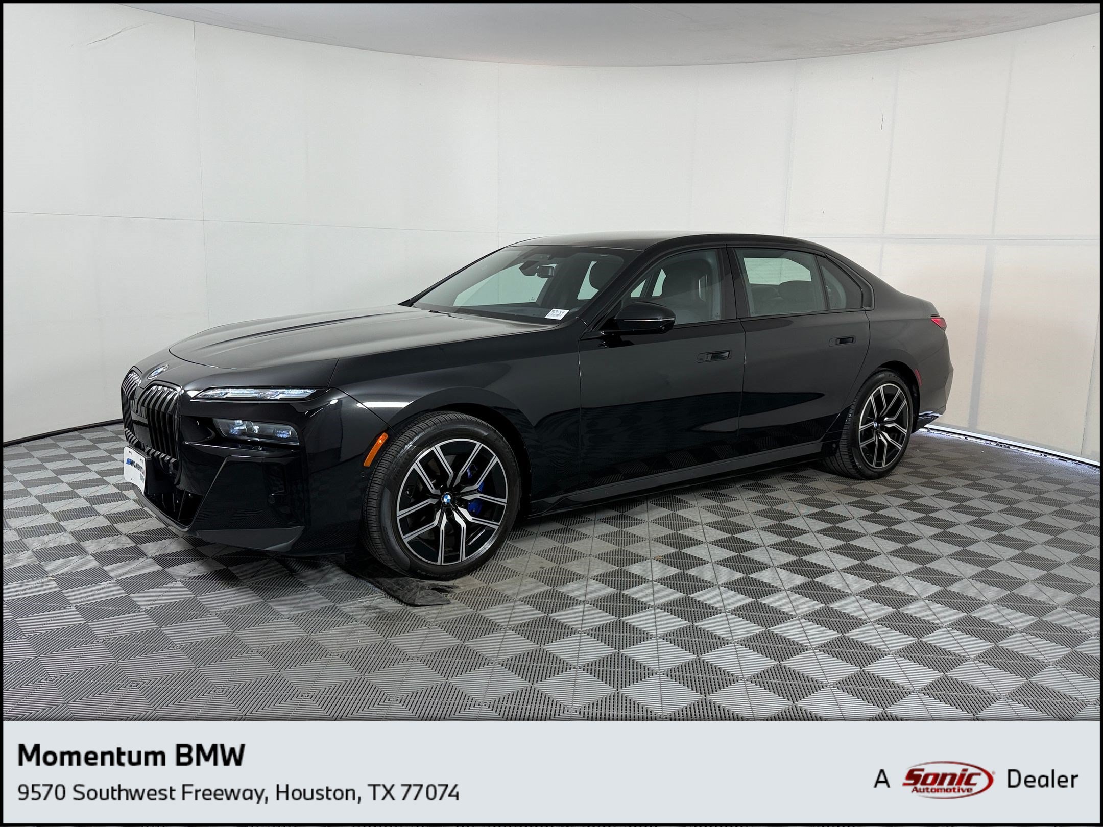 760i XDrive Sedan