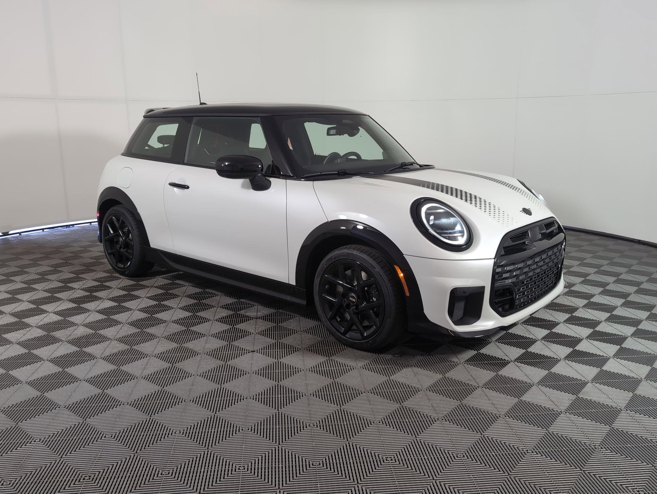 2026 MINI Hardtop 2 Door S - Photo 6