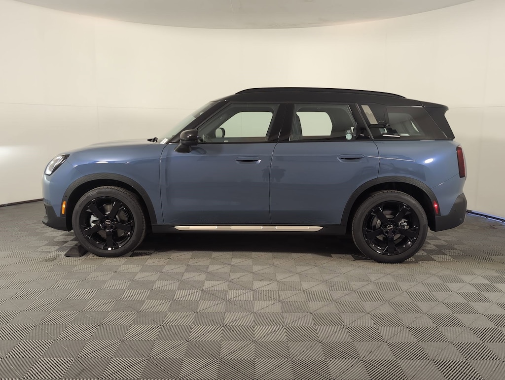 New 2026 MINI Countryman Signature Plus SUV