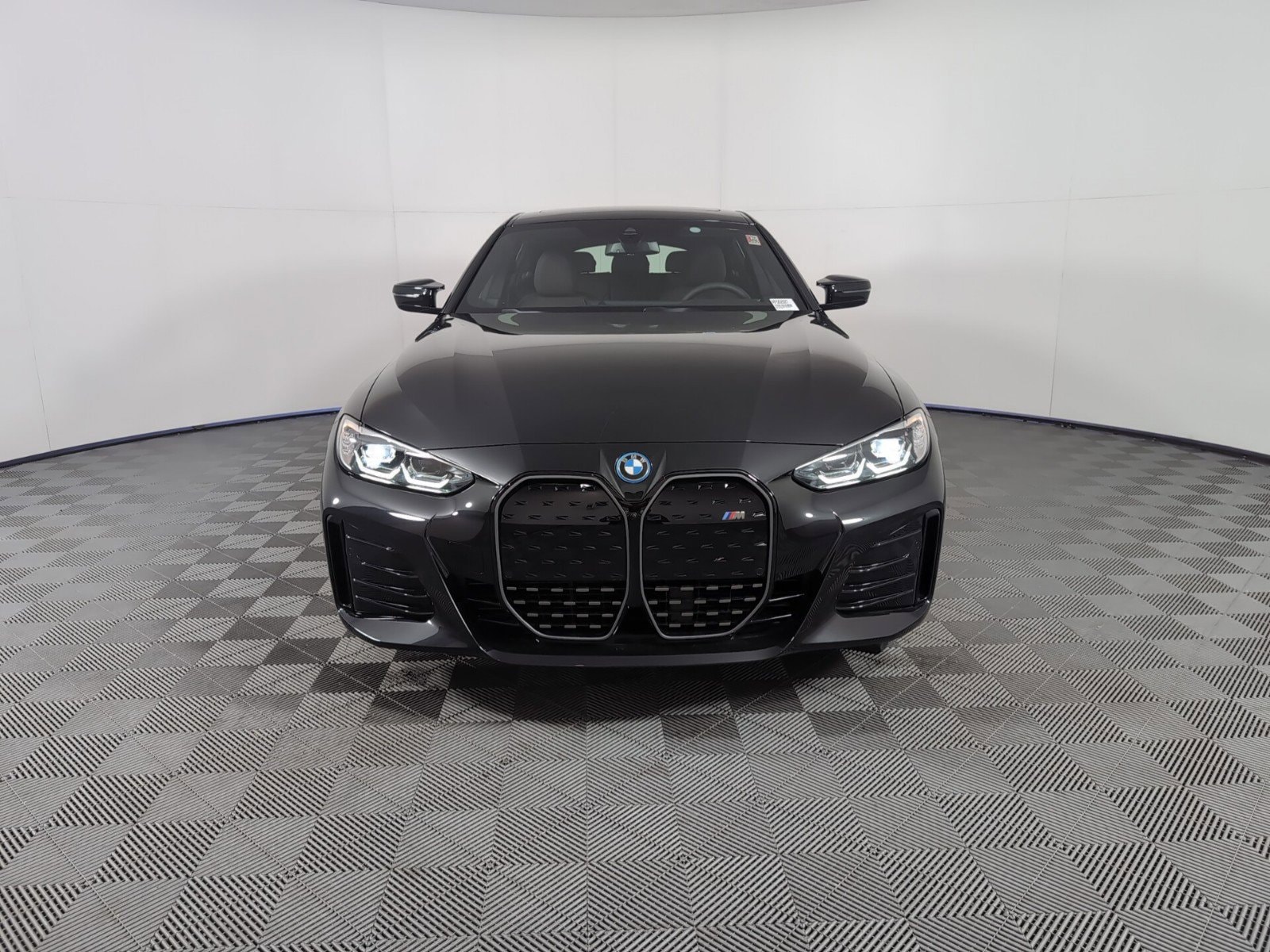 Used 2024 BMW i4 Base with VIN WBY33AW08RFS62827 for sale in Houston, TX