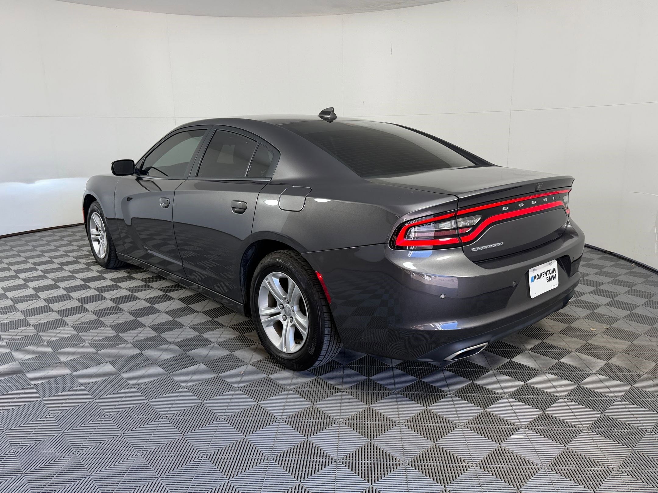 Charger SXT Sedan