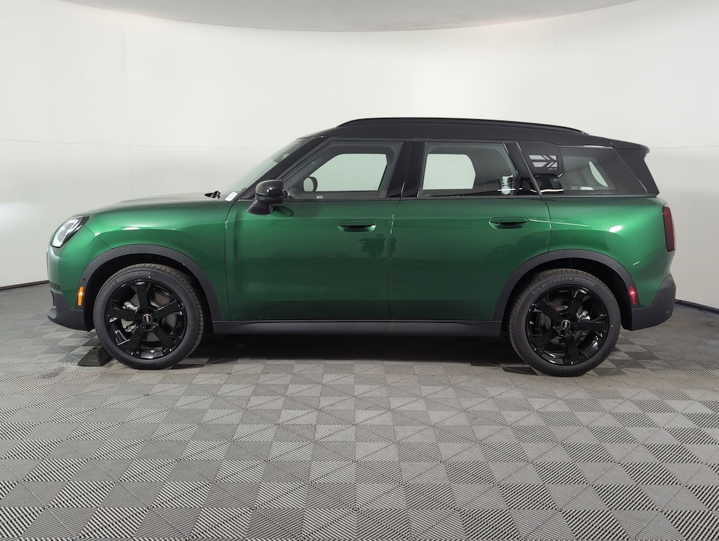 New 2026 MINI Countryman Signature Plus SUV