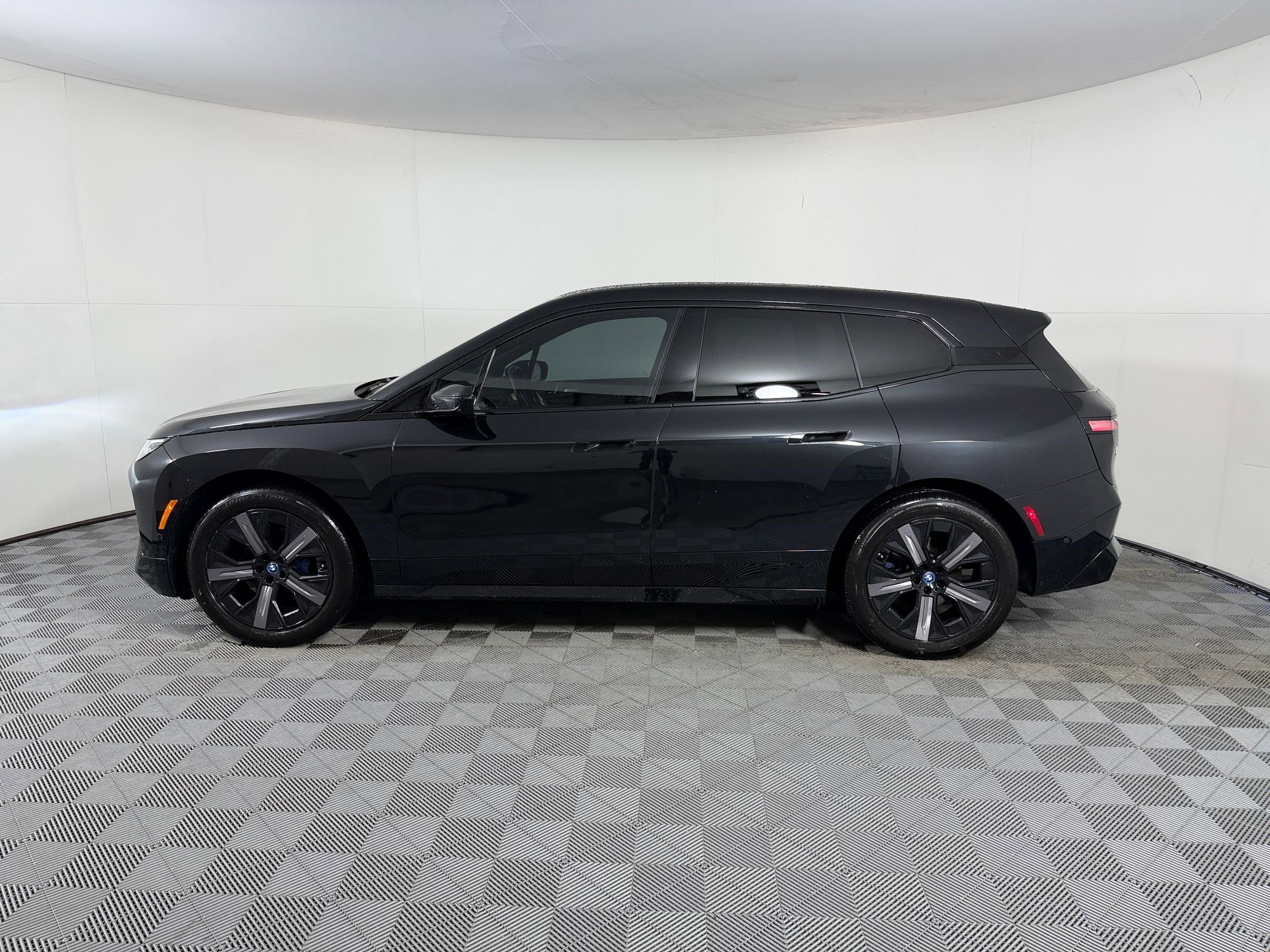 Used 2024 BMW iX Base with VIN WB523CF06RCN25547 for sale in Houston, TX