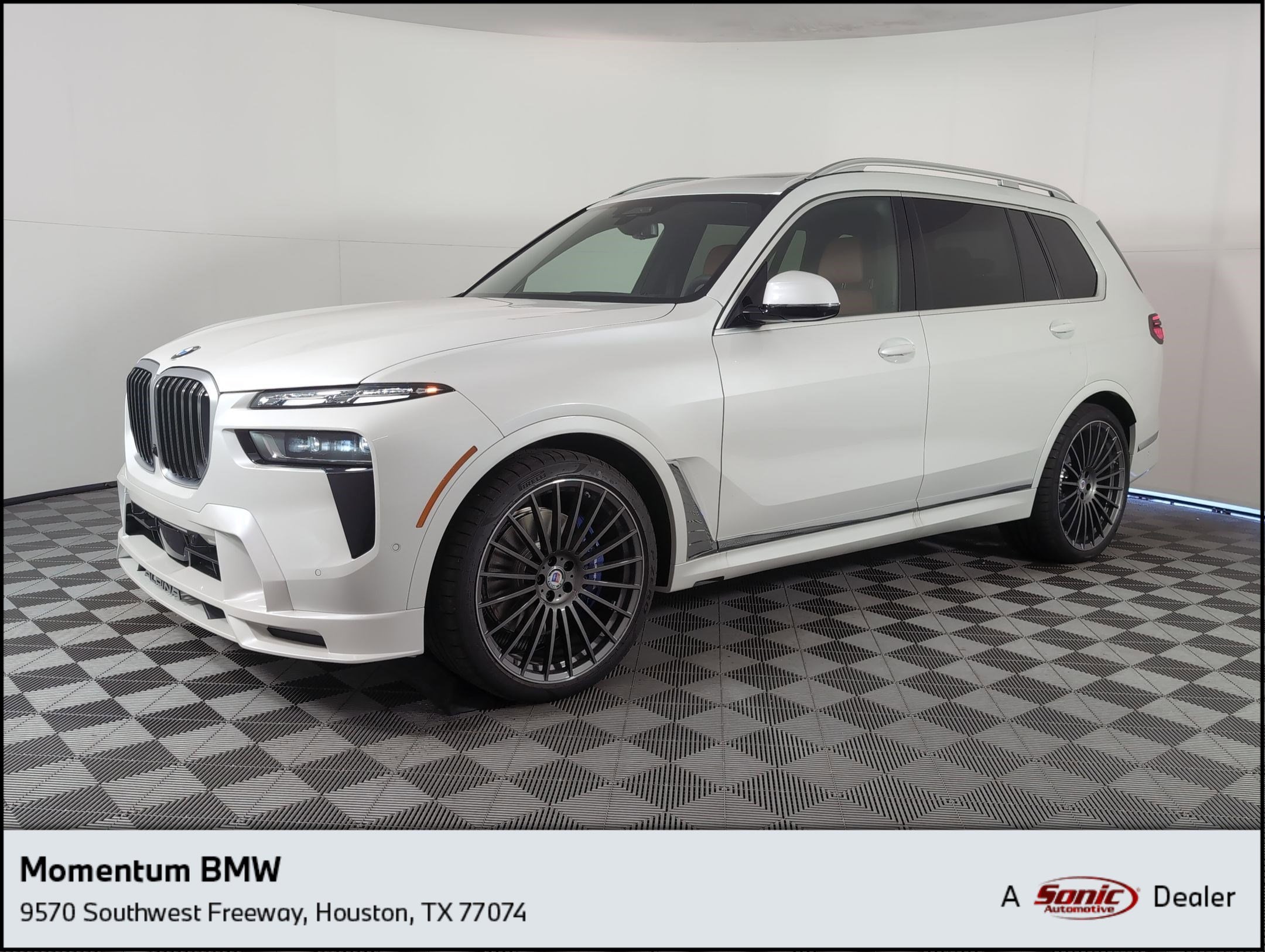 2026 BMW X7 ALPINA XB7's photo