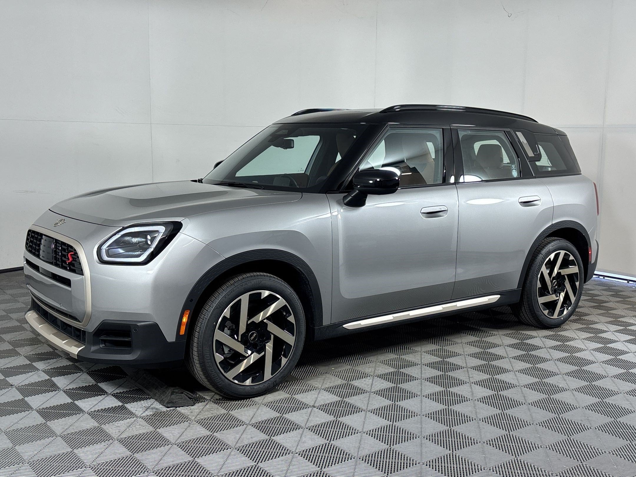 New 2027 MINI Countryman Signature Plus