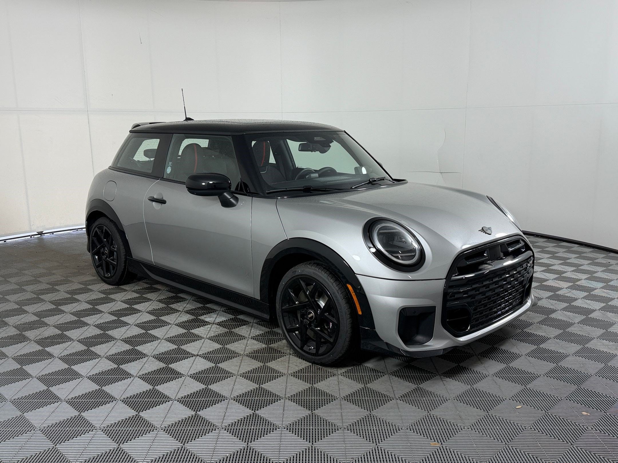 2026 MINI Hardtop 2 Door S - Photo 7