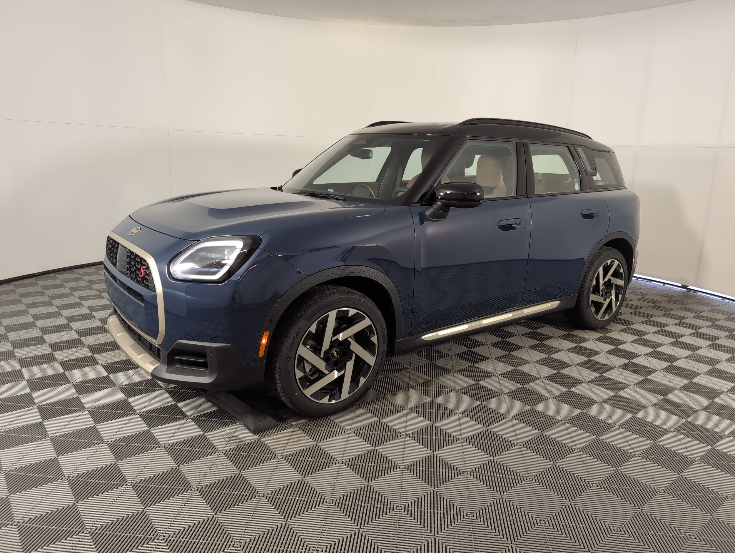 2025 Mini Countryman S ALL4 photo 3