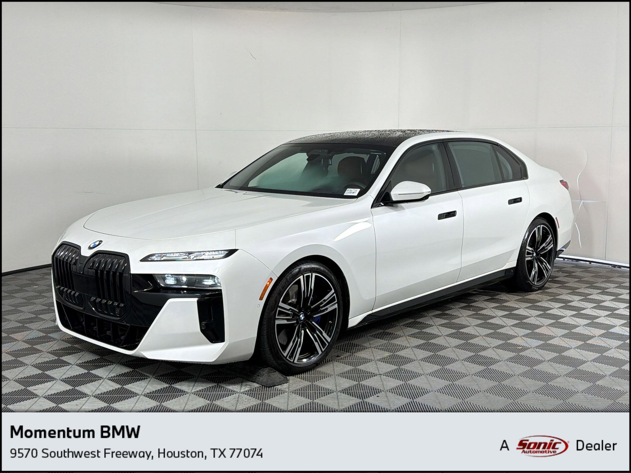2023 BMW 7 Series 760i xDrive's photo