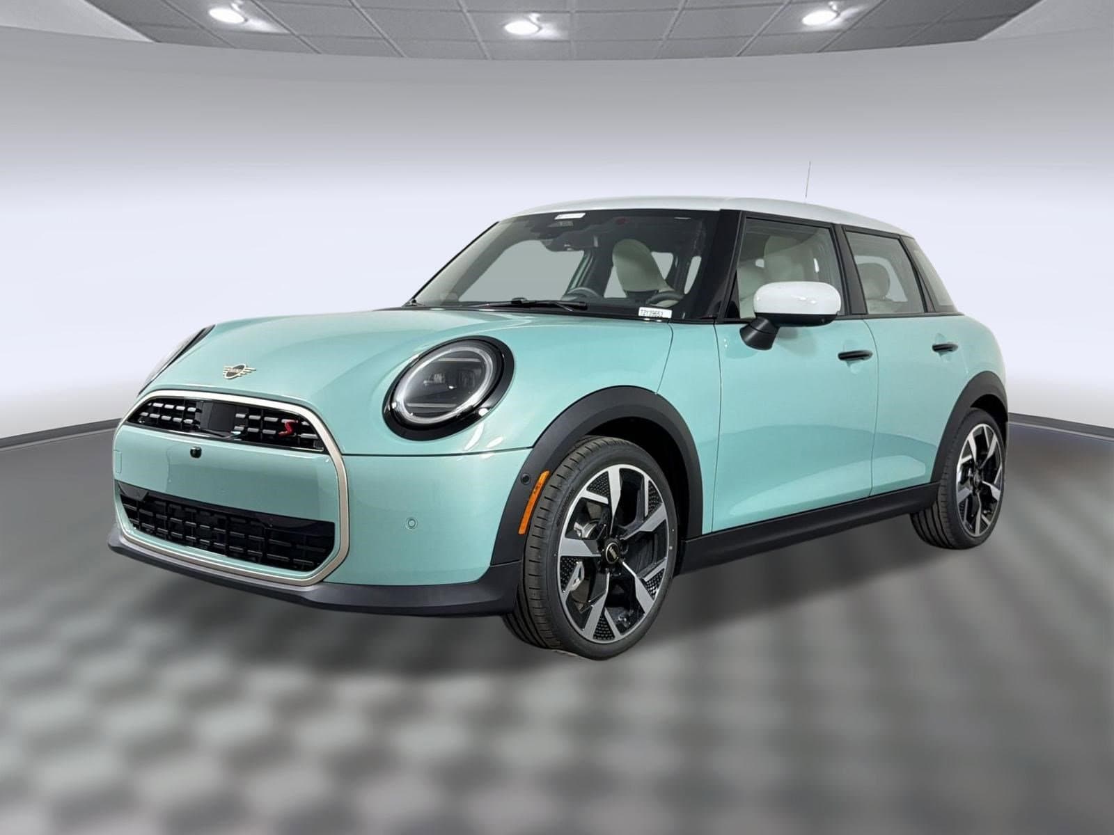 2026 MINI Hardtop Cooper S's photo