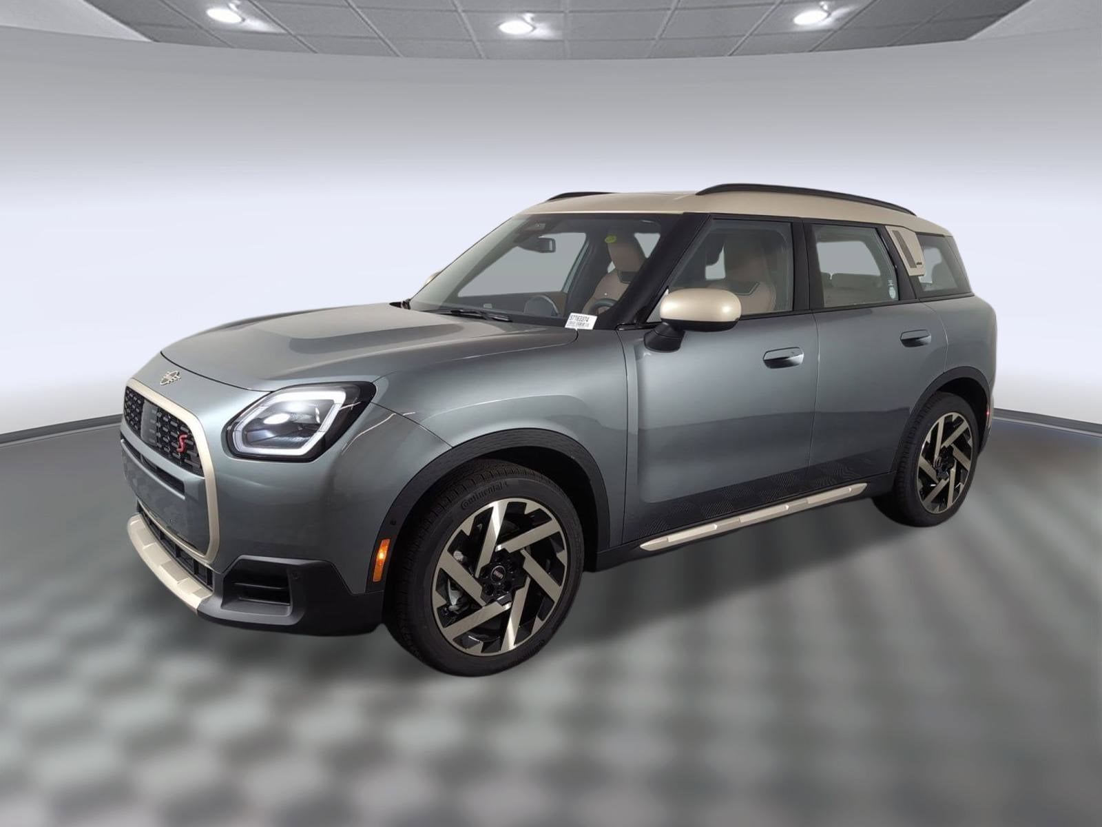2025 MINI Countryman S's photo